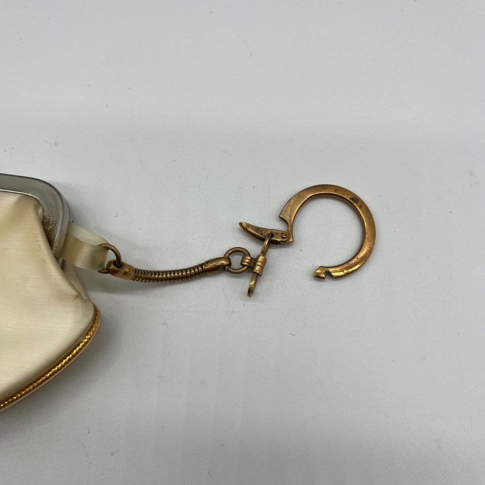 Vtg 50s 60s Change Coin Purse Keychain Floral Rhinestone Cream Kiss Lock Pin-up - Picture 4 of 5